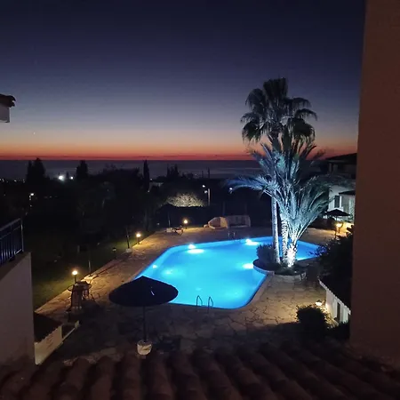 Sunset & Seaview At Avli Apartment